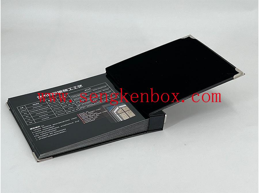 Schwarze Lederbox mit individueller Verpackung