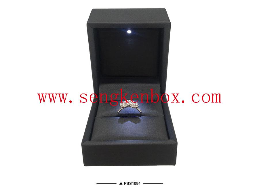 Luxus-Leder-Geschenk-Ring-Box