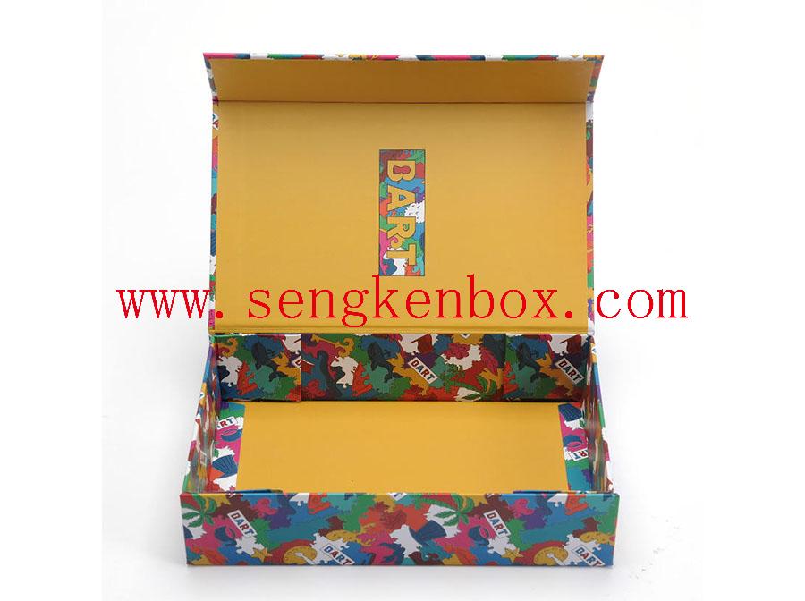 Geschenkbox aus Papier mit Logo