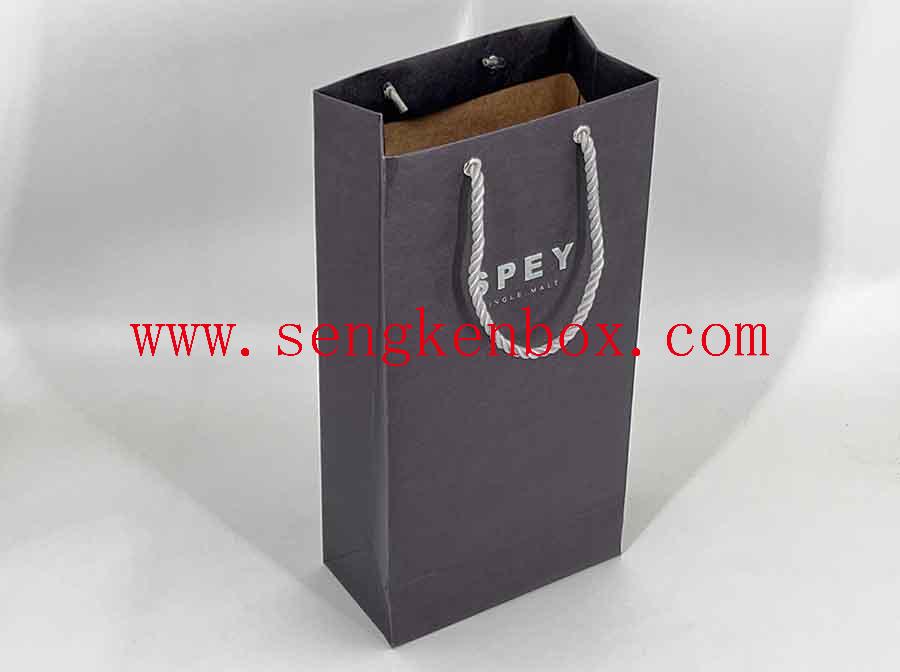 Verpackungskoffer aus dunkelblauem Clamshell-Leder
