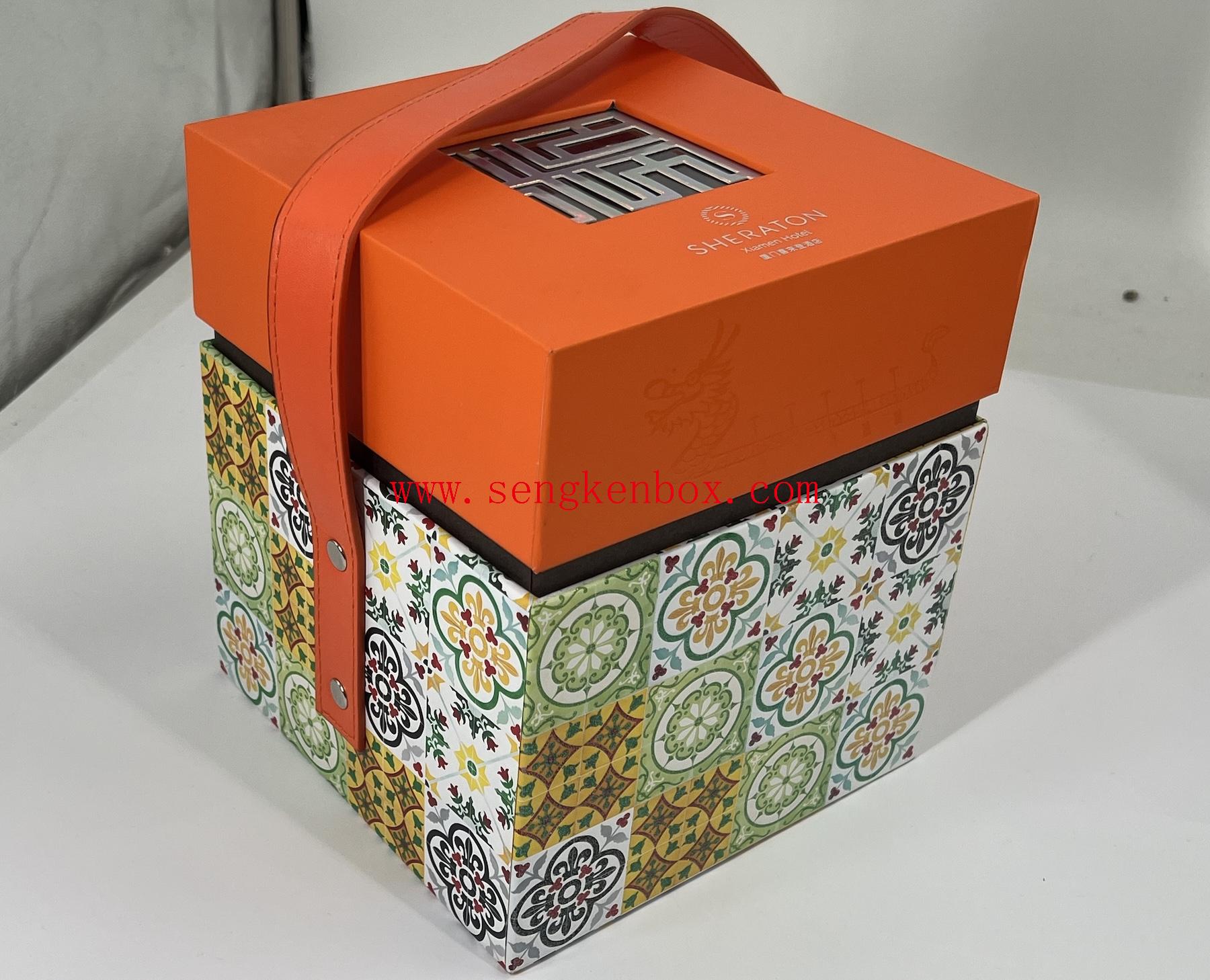 Geschenkbox mit Deckel und Boden und Ledergriff