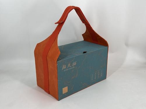 OEM und ODM Double Celadon Tea Jar Gift Box with Leather Handle zu verkaufen