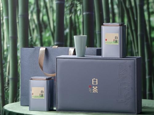 White Tea Gift Box Double Bottle And Cup