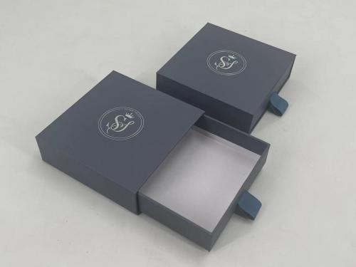 OEM und ODM Luxury Black Matte Paper Box with Ribbon for Gift Packaging Jewel Box zu verkaufen