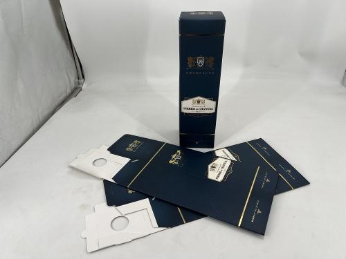 OEM und ODM Hot Stamping White Card Paper Box Wine Packaging High-grade Gift zu verkaufen